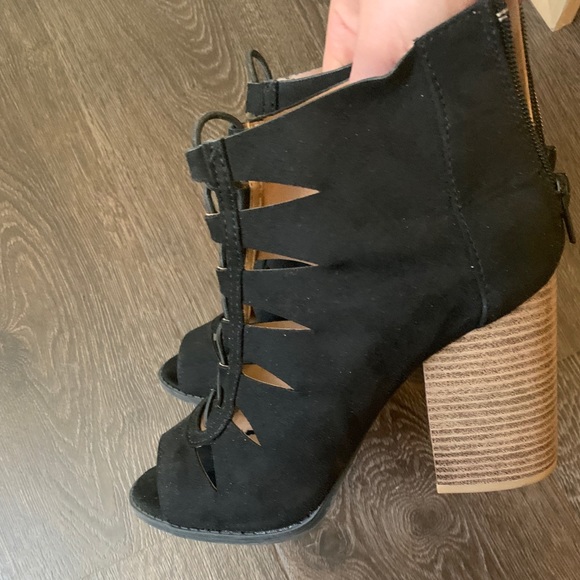 Cool & Beautiful high heels sandals boots - Picture 4 of 4